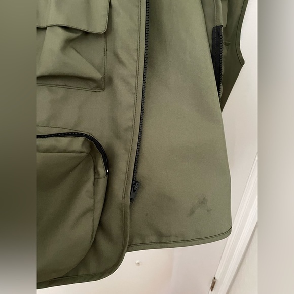 PacSun Utility Nylon Vest‎ Military Green Multi-Pocket Size Large Unisex - Picture 8 of 11